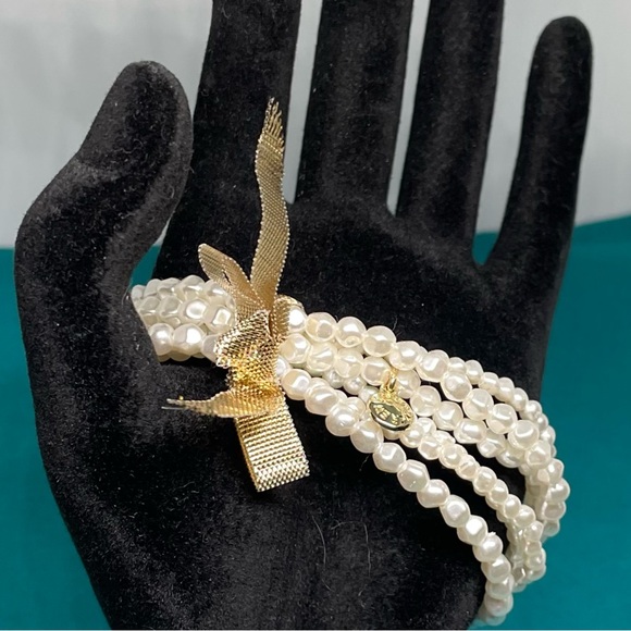 NWT J.CREW Pretty 6-Strand Faux Freshwater Pearl Bracelet Set MSRP $49.99 - Picture 3 of 10